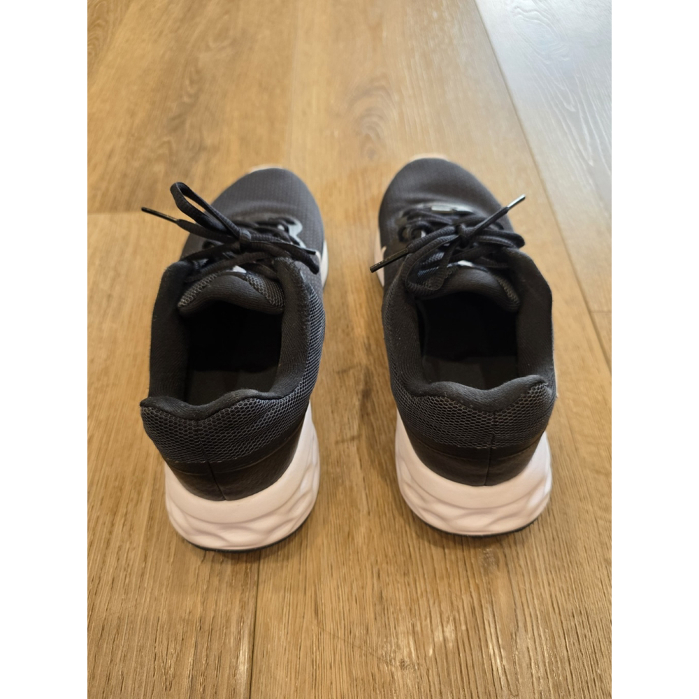 Nike Revolution 6 NN Running Shoes Women’s 8.5 Black White Sneaker DC3729-003 - Picture 4 of 12